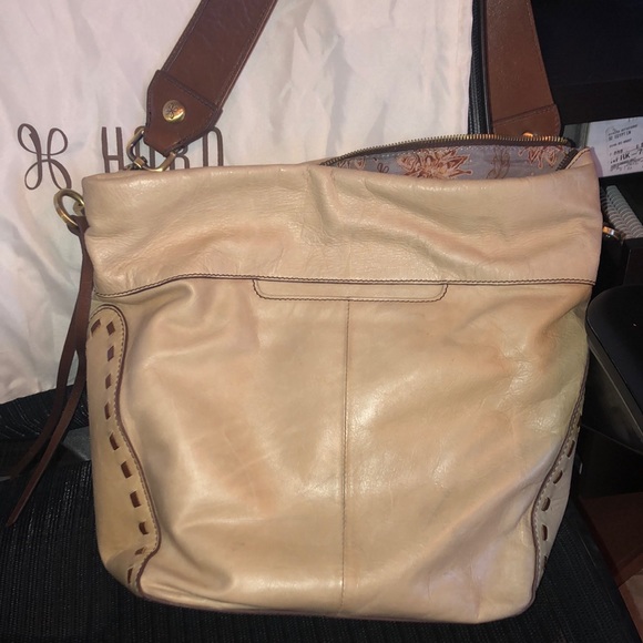 HOBO Canyon Leather Shoulder Bag - Picture 2 of 3